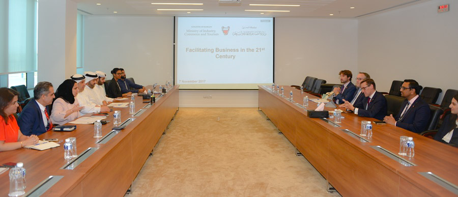  بمناسبة زيارته إلى مملكة البحرين الوكيل المساعد للتجارة الخارجية بوزارة الصناعة والتجارة والسياحة تجتمع برئيس وزراء حكومة جيرسي