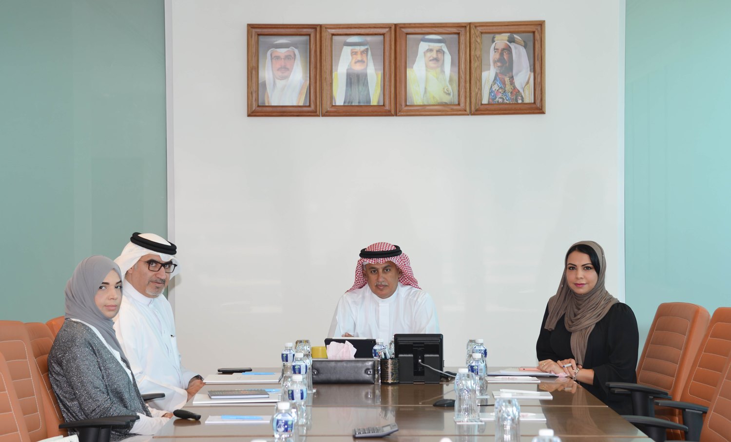 وزير الصناعة والتجارة والسياحة يجتمع بالأمين العام لمجلس المناقصات والمزايدات