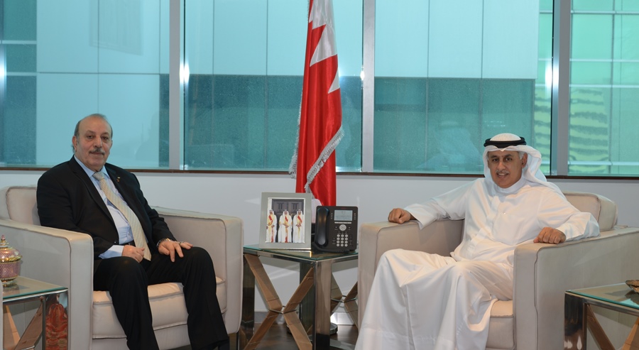 The Minister of Industry, Commerce &amp; Tourism receives Palestinian Ambassador to the Kingdom of Bahrain