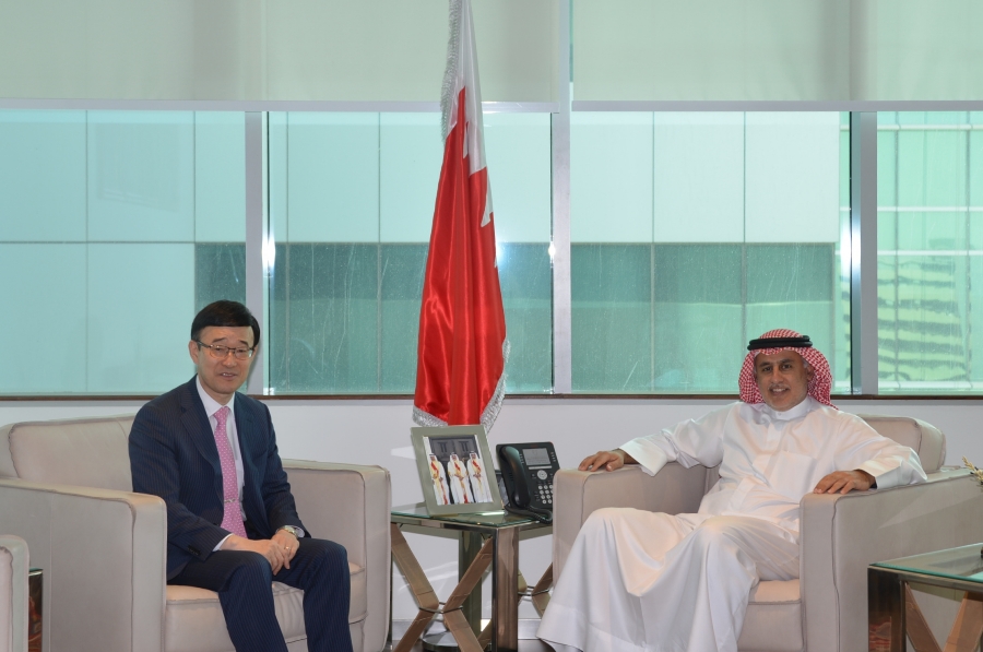 The Minister of Industry, Commerce &amp; Tourism receives newly appointed Japanese Ambassador