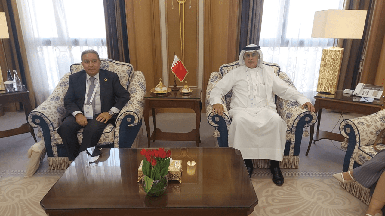 وزير الصناعة والتجارة والسياحة يلتقي وزير السياحة بجمهورية لبنان