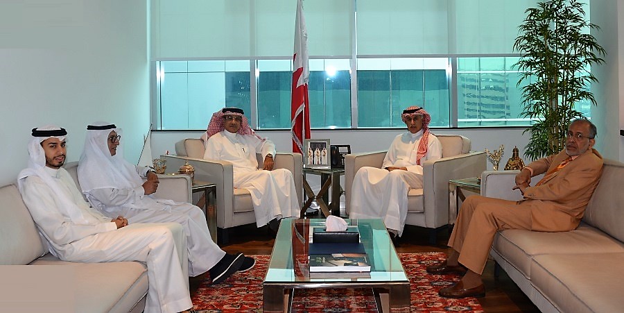 The Minister of Industry, Commerce &amp; Tourism receives the Chairman of the Board of Directors of Alayam Newspaper Mr. Najeeb Al Hamer and a number of board members