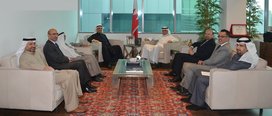 The Minister of Industry, Commerce &amp; Tourism meets with Group Chairman &amp; CEO of A.R. Al Sane Group &amp; Sons