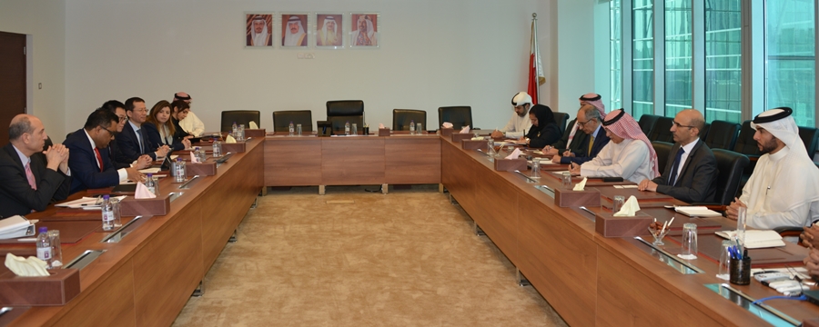  وزير الصناعة والتجارة والسياحة يجتمع ببعثة صندوق النقد الدولي لمملكة البحرين