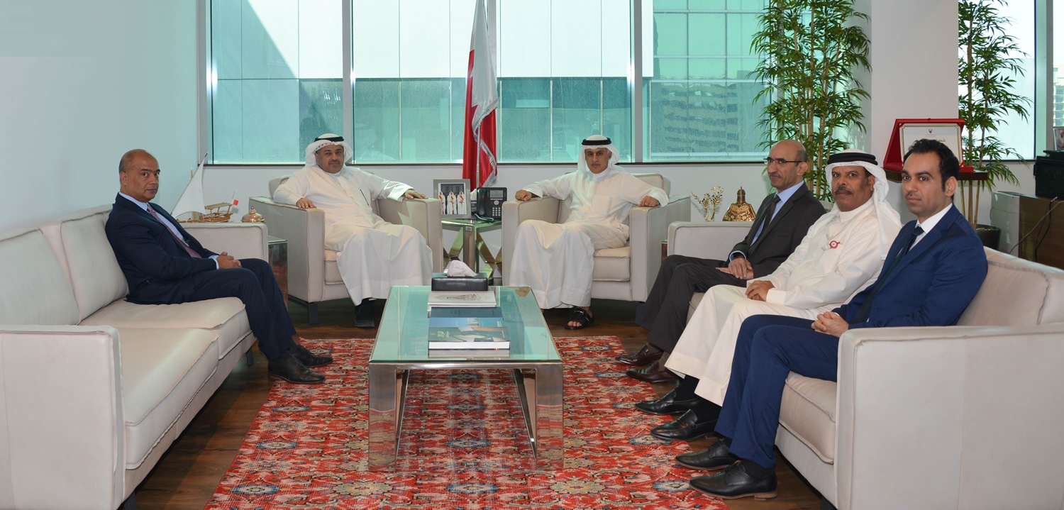  مؤكداً نجاح السياسات الحكومية في إستقطاب كبريات المشاريع الإستثمارية وزير الصناعة والتجارة والسياحة يستقبل رئيس مجلس إدارة شركة فولاذ ويؤكد إستمرار جهود الحكومة في تطوير القطاع الصناعي في البلاد