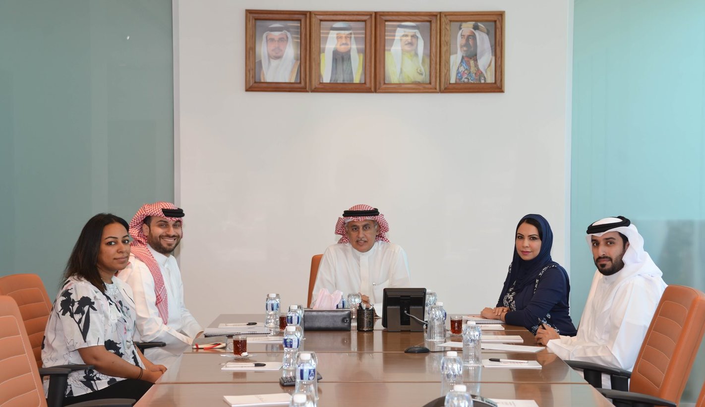  وزير الصناعة والتجارة والسياحة يجتمع بالرئيس التنفيذي لشركة تنمو