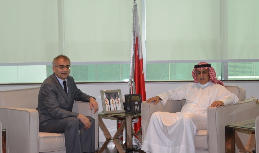  لدى استقباله السفير التركي الجديد لدى مملكة البحرين وزير الصناعة والتجارة والسياحة يؤكد حرص الحكومة على تطوير العلاقات الاقتصادية والاستثمارية بين البلدين الصديقين