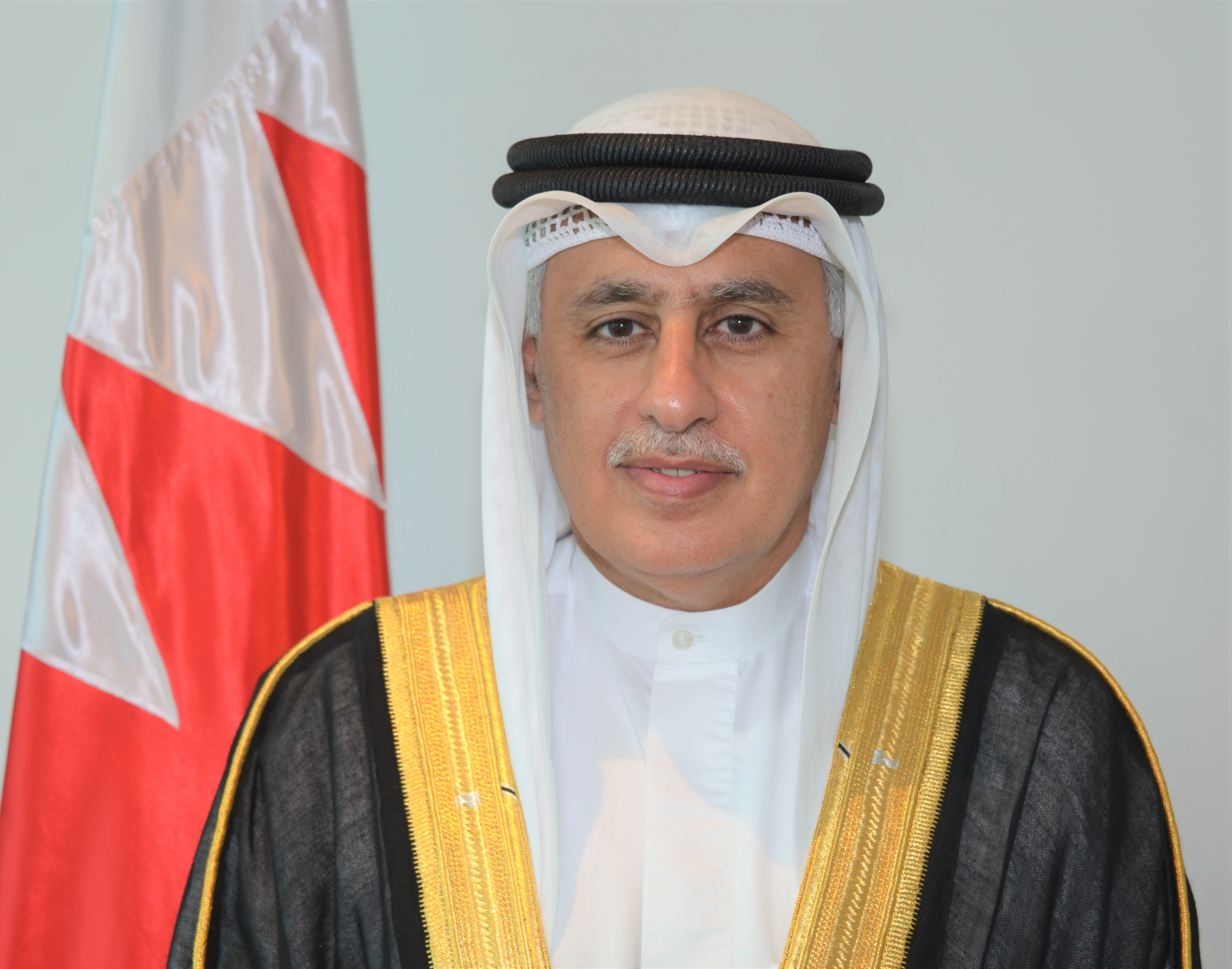 وزير الصناعة والتجارة والسياحة يهنئ سعادة السيد قيس الزعبي بمناسبه إعادة انتخابه رئيسا لغرفة التجارة الامريكية بالبحرين