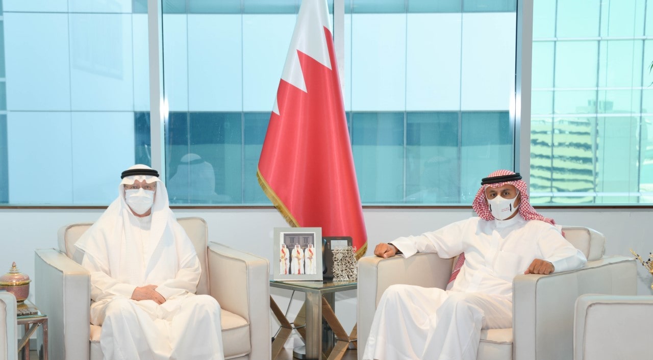 بمناسبة تعيينه سفيراً في جمهورية الصين الشعبية وزير الصناعة والتجارة والسياحة يستقبل سفير مملكة البحرين المعين لدى جمهورية الصين الشعبية