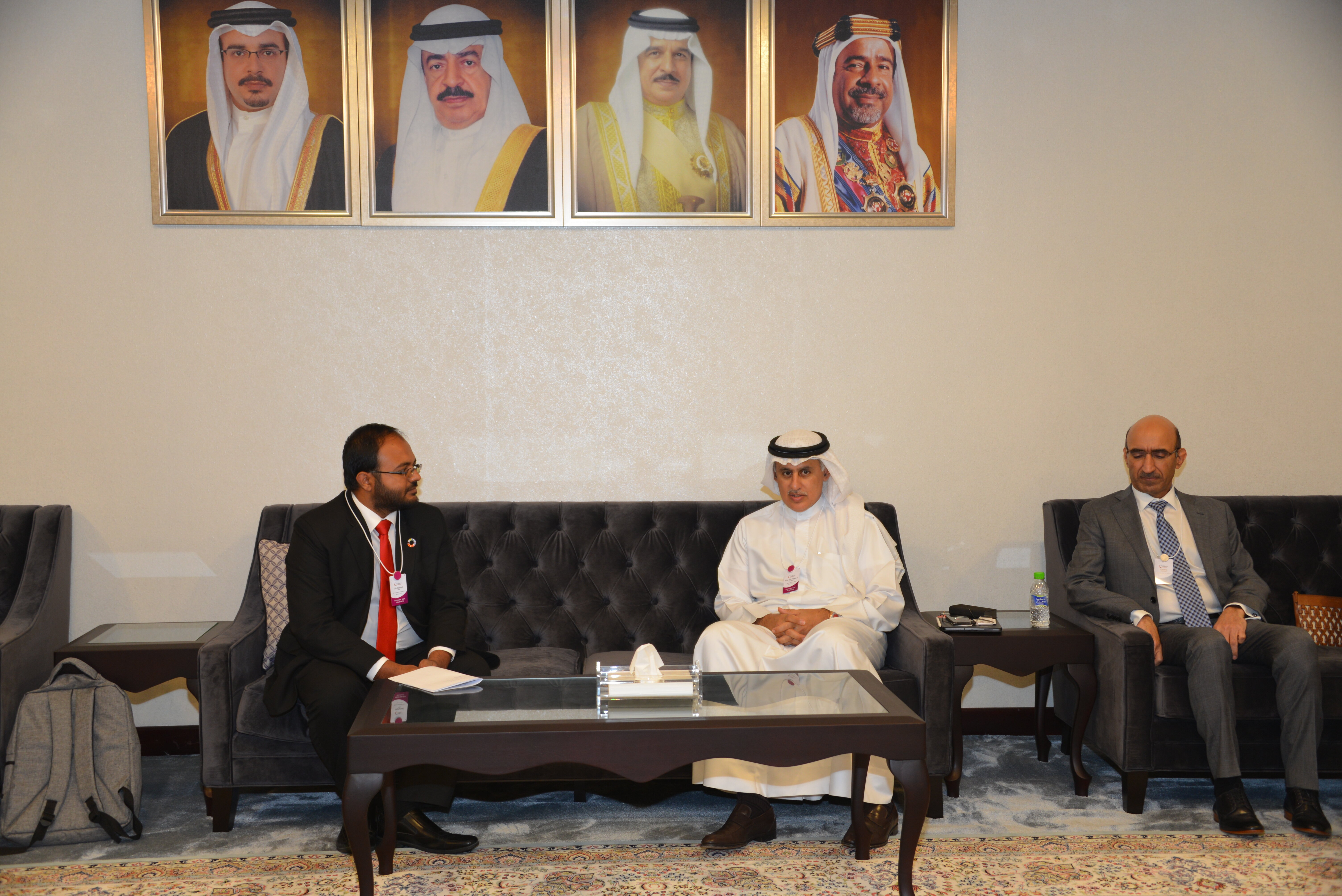 على هامش فعاليات المؤتمر العالمي لريادة الأعمال 2019 وزير الصناعة والتجارة والسياحة يجتمع بوزير الدولة للتنمية الاقتصادية بجمهورية المالديف