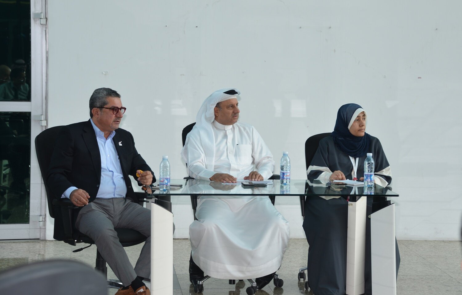 الوكيل المساعد للتجارة المحلية يجتمع مع عدد من تجار المواد التموينية والغذائية للوقوف على الاستعدادات الخاصة بشهر رمضان المبارك