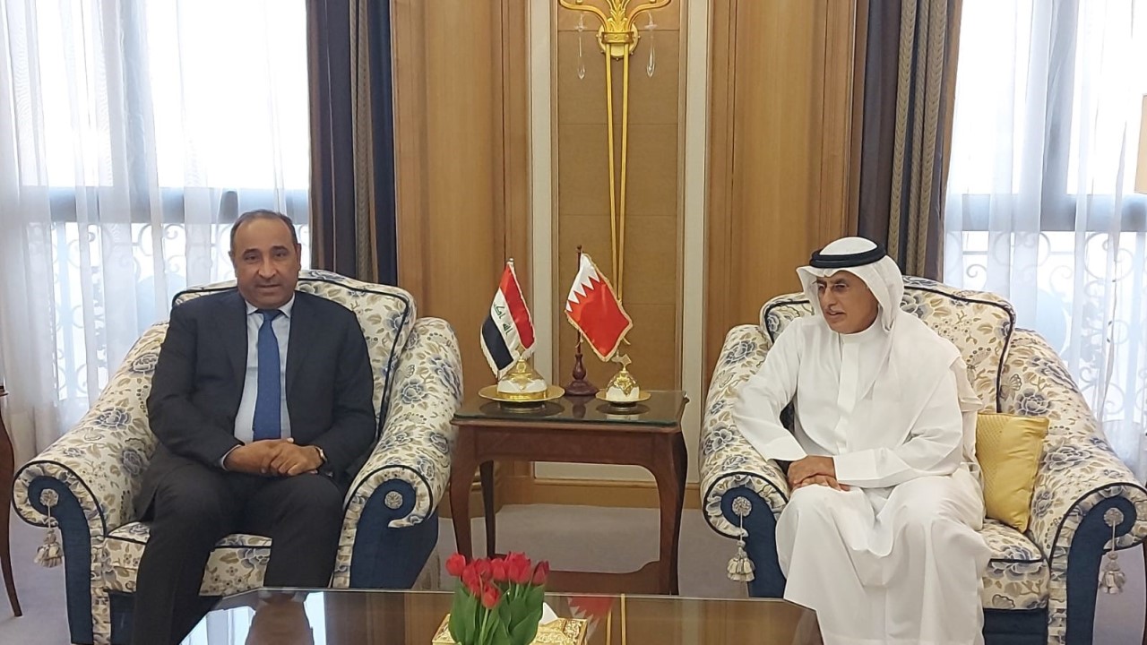 وزير الصناعة والتجارة والسياحة يستقبل وزير الثقافة والسياحة والآثار بالجمهورية العراقية