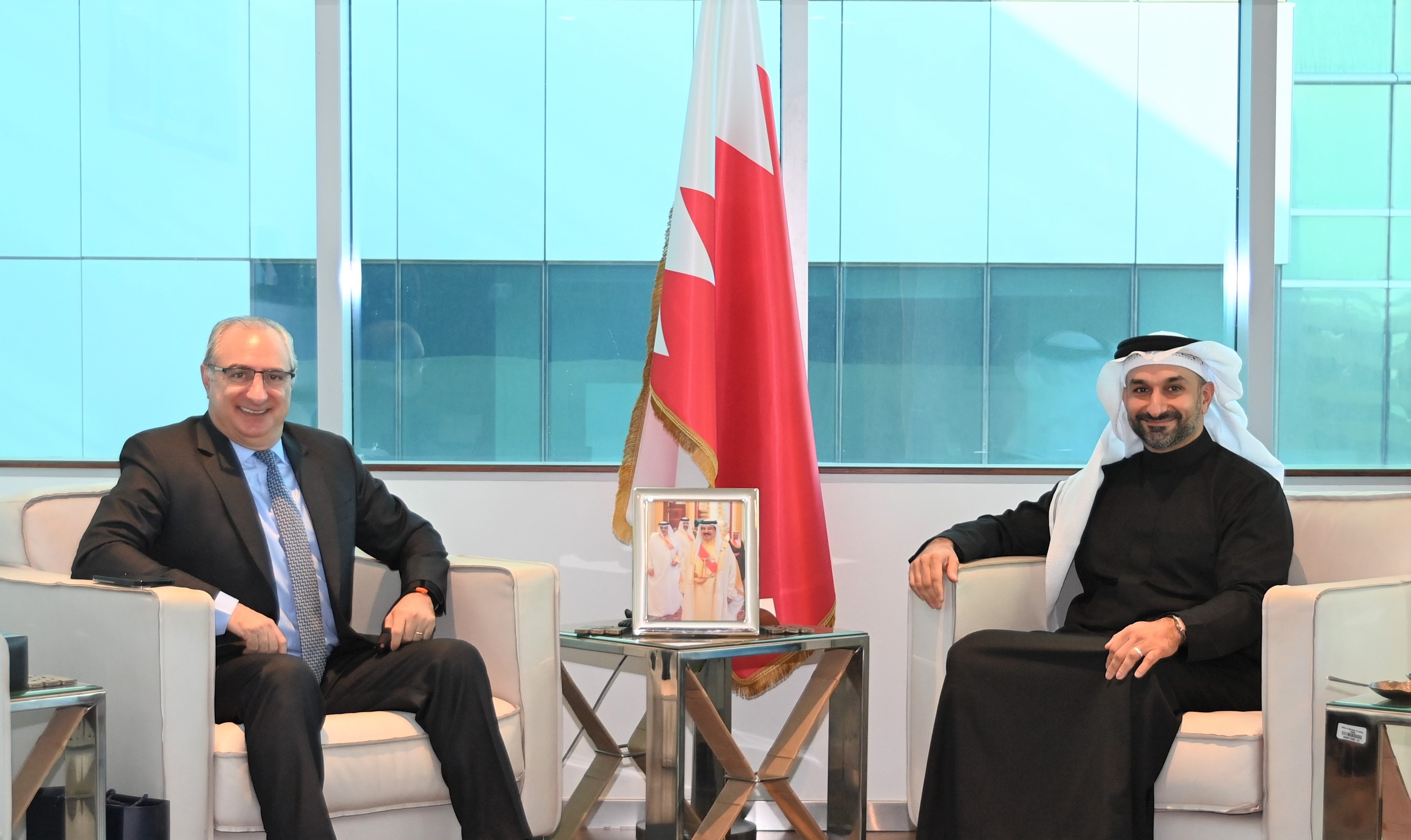 Minister of Industry and Commerce Meets Israeli Ambassador
