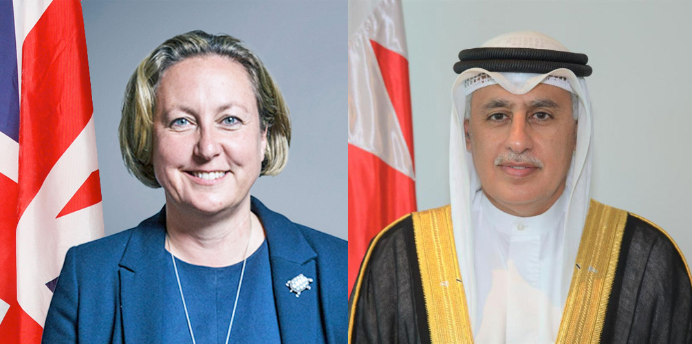 في اتصال هاتفي جمعه بمعالي وزيرة التجارة الدولية البريطانية وزير الصناعة والتجارة والسياحة يشيد بعمق العلاقات البحرينية البريطانية المتميزة
