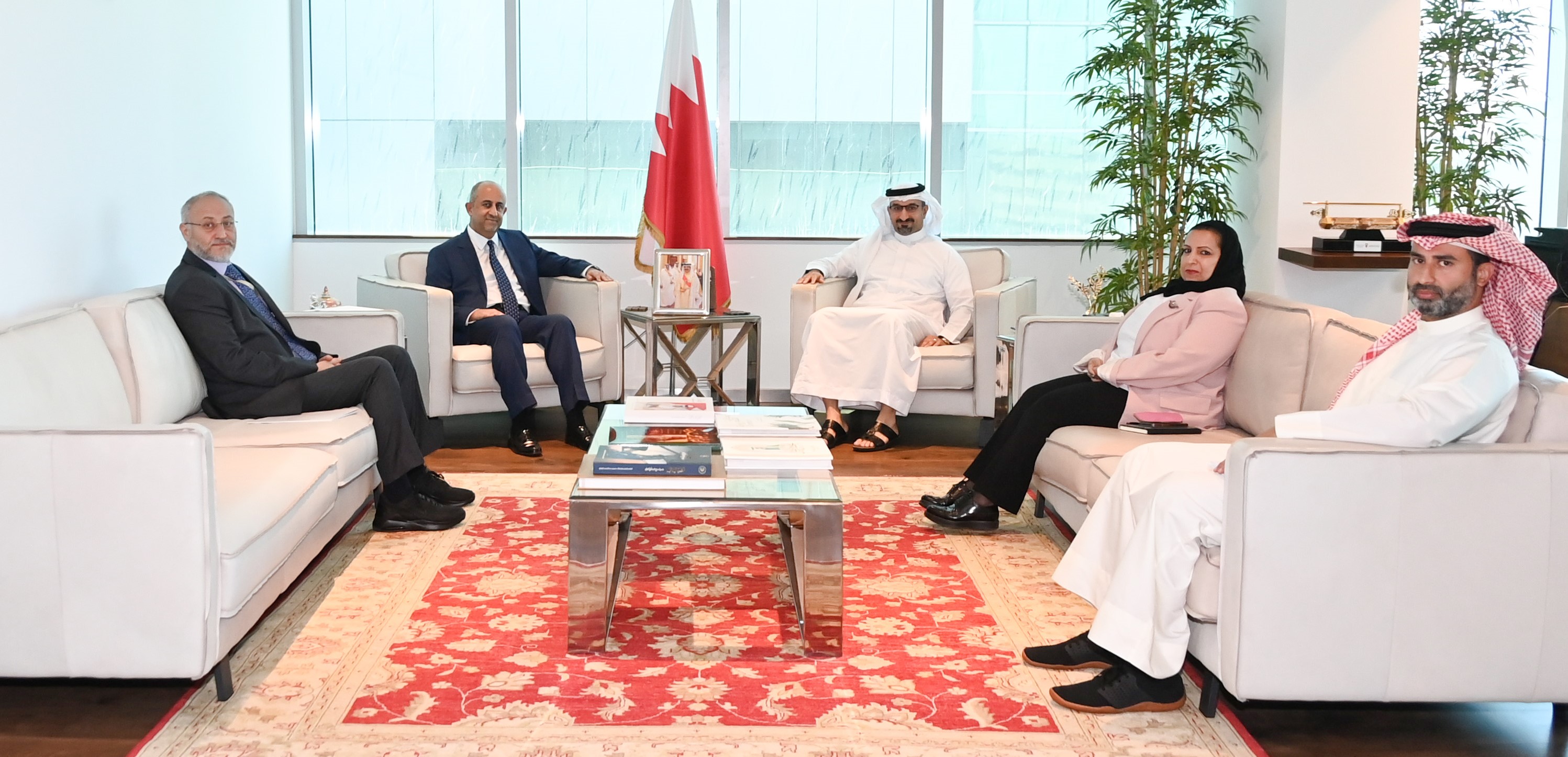 The Minister of Industry and Commerce Receives United Nations Resident Coordinator in Bahrain