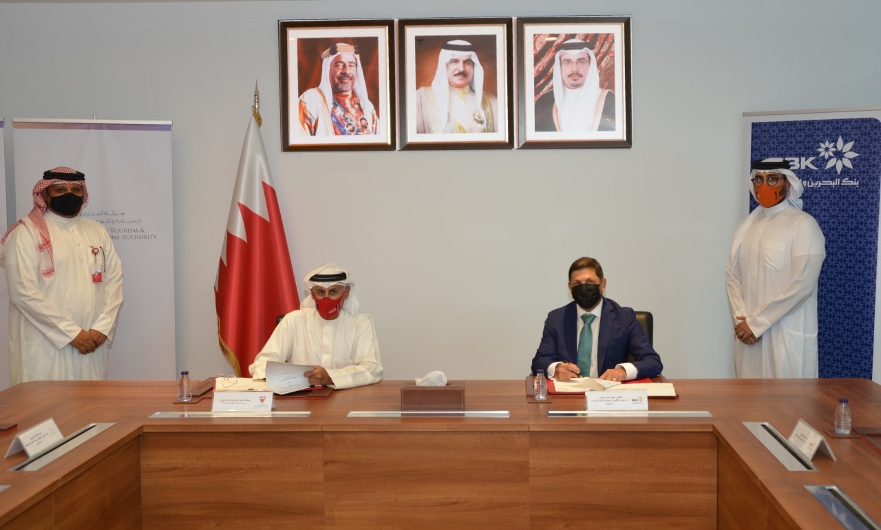 تعزيز ومواصلة انجاز المشروعات الكبرى ودعم منشآت السياحة والمعارض.. هيئة البحرين للسياحة والمعارض تحصل على تسهيلات مالية بـ 50 مليون دينار من بنك البحرين والكويت البنك يواصل النهوض بدوره الوطني المسؤول ودعم برامج الحكومة الموقرة