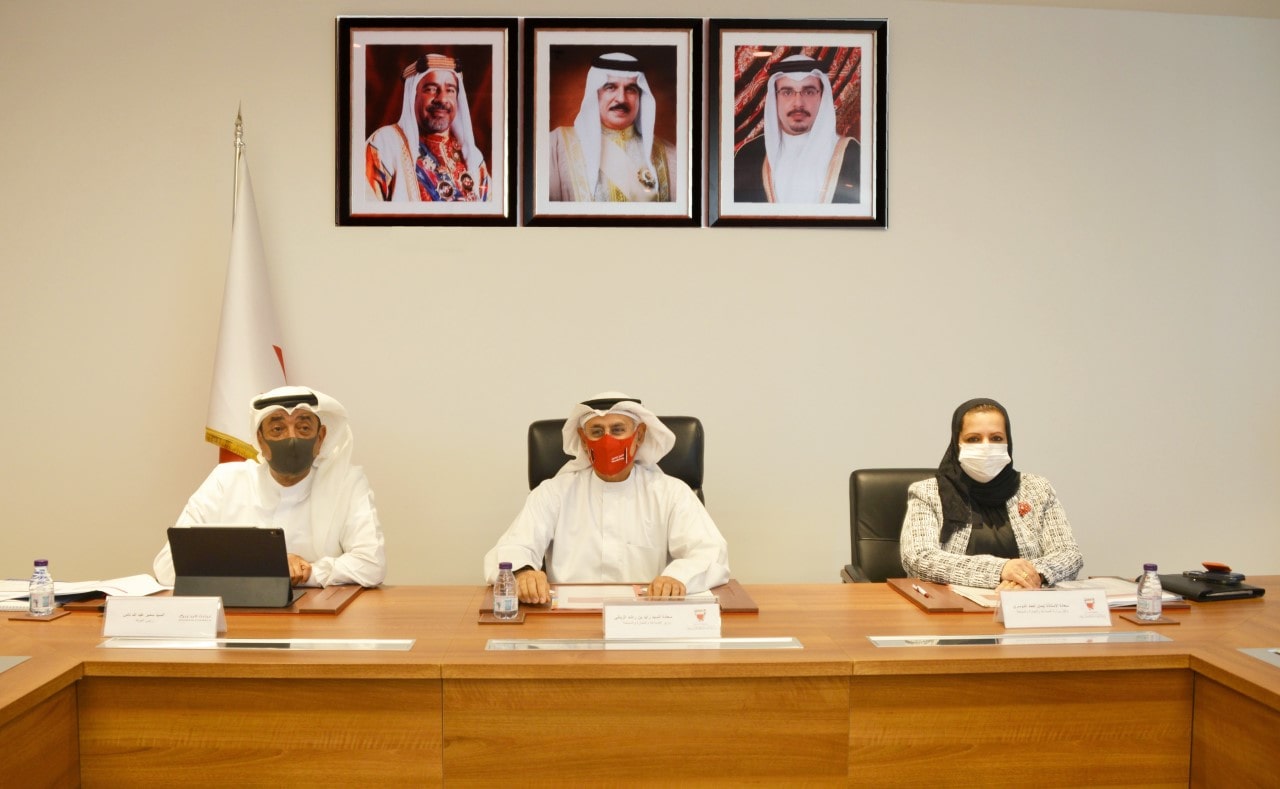 وزير الصناعة والتجارة والسياحة يترأس أعمال الاجتماع السادس والثلاثون للجنة الاقتصادية المشتركة بين وزارة الصناعة والتجارة والسياحة وغرفة تجارة وصناعة البحرين