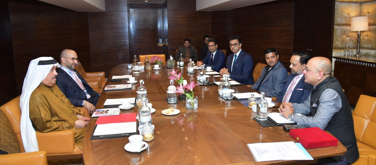 In his official visit to India Industry and Commerce Minister meets Indian PHD Chamber of Commerce and Industry President