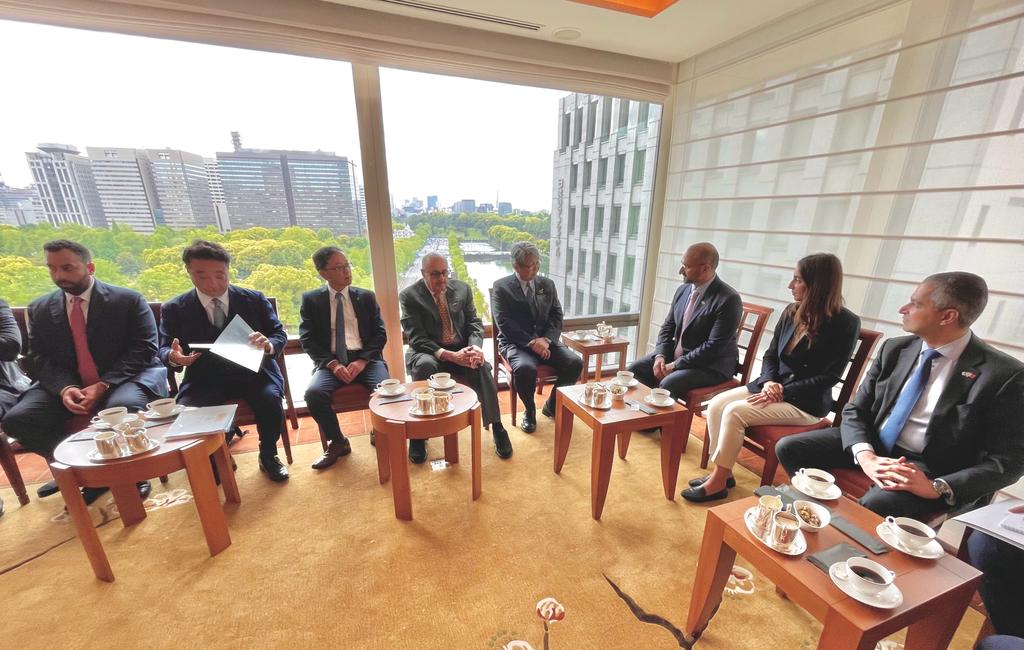 During the official visit to Japan The Minister of Industry and Trade meets with officials of Topy Industries Ltd.