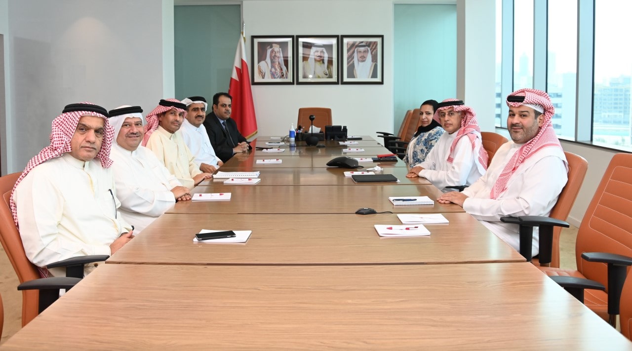 وزير الصناعة والتجارة والسياحة يستقبل رئيس وأعضاء جمعية رجال الأعمال البحرينية