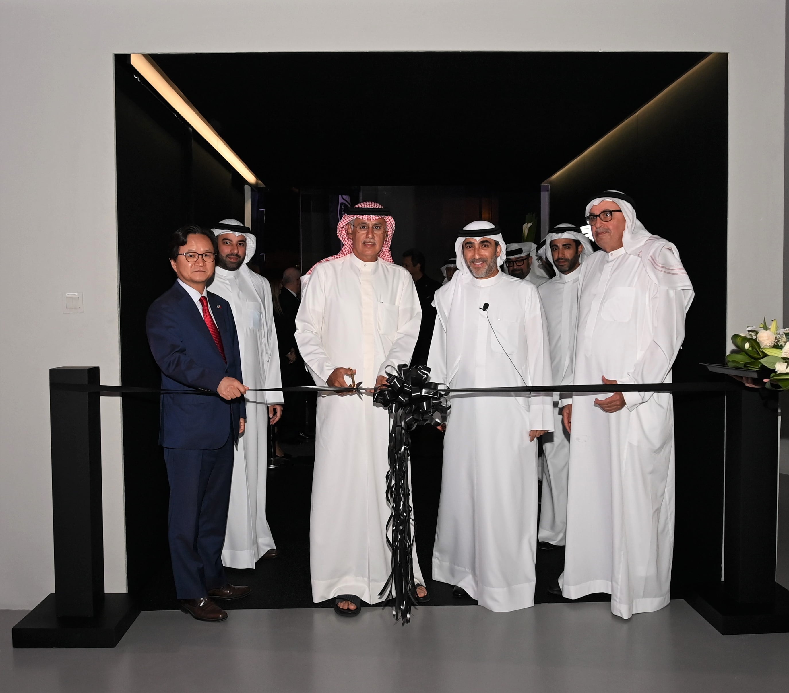 Under the Patronage of the Minister of Industry and Commerce Genesis Car Showroom Opens and Unveils Korean luxury Genesis G90