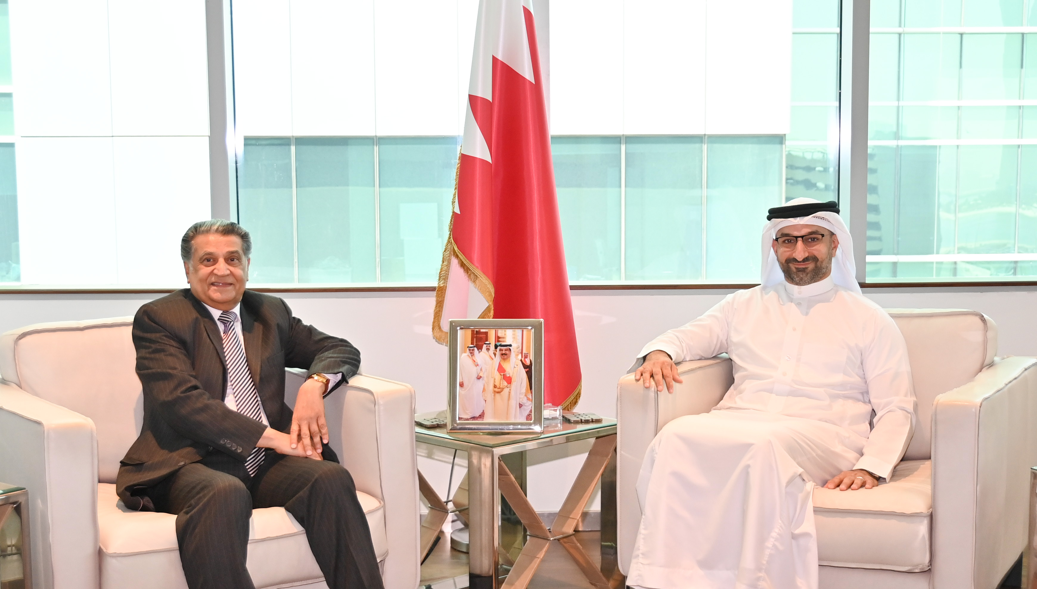 Minister of Industry and Commerce Receives Businessman Yousif Salahuddin