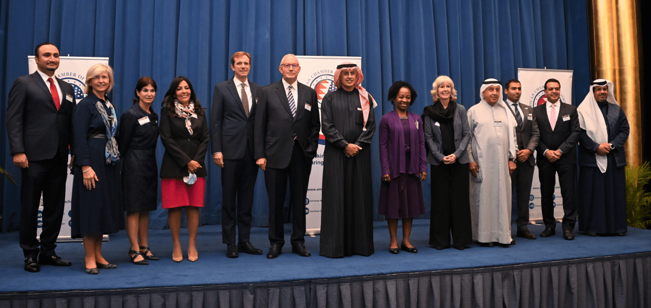 وزير الصناعة والتجارة والسياحة متحدث رئيس في غداء عمل غرفة التجارة الامريكية - البحرين