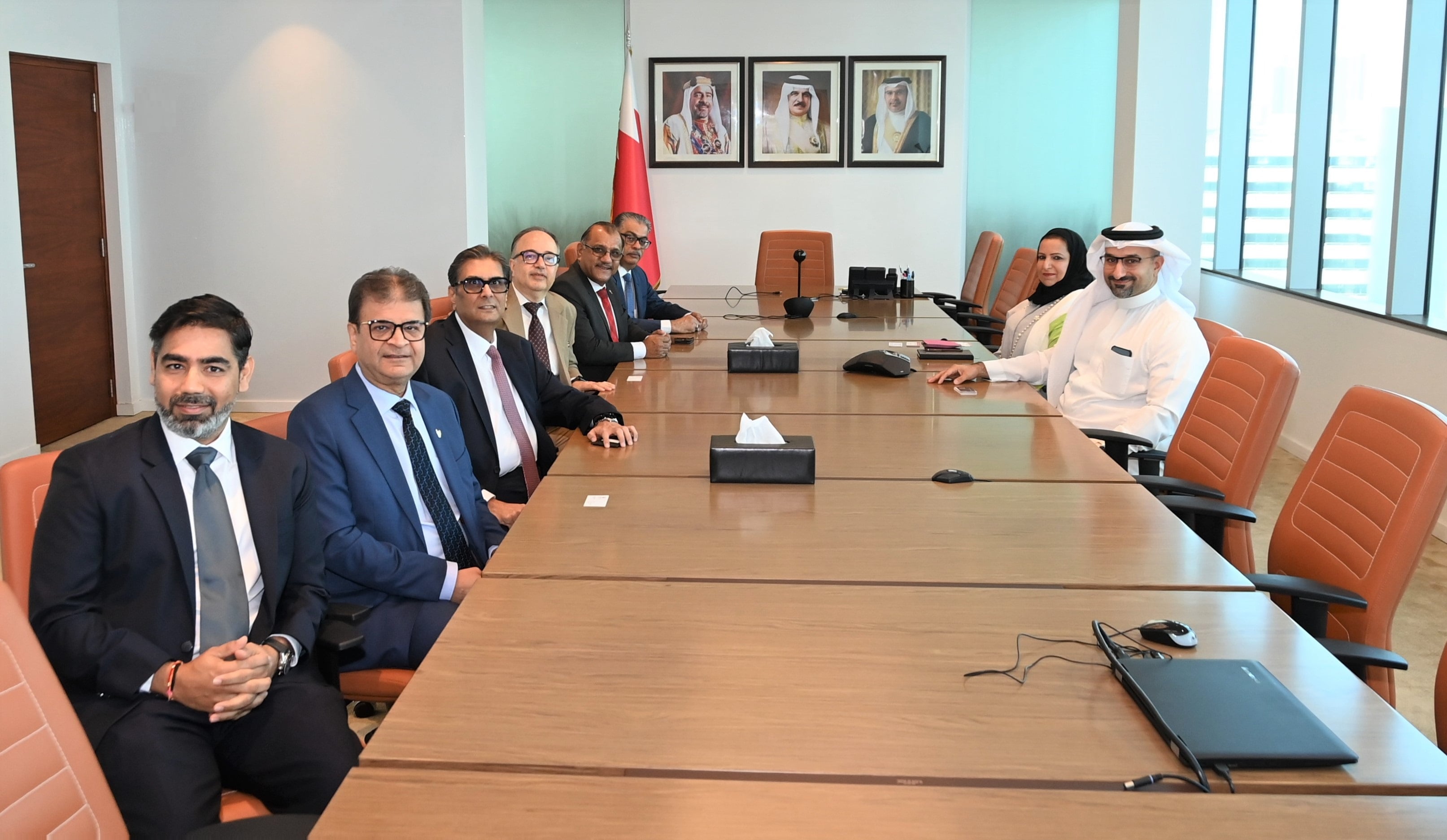 Minister of Industry and Commerce meets Chairman of the Thattai Hindu Merchants Community