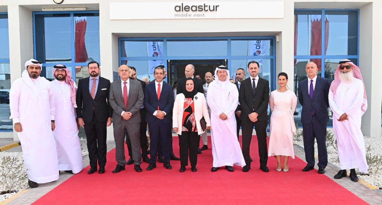 بالإنابة عن سعادة وزير الصناعة والتجارة والسياحة وكيل الصناعة تفتتح مصنع الياستر الإسباني المتخصص في الصناعات التحويلية في قطاع الألمنيوم كأحد الصناعات المستهدفة في استراتيجية قطاع الصناعة (2022-2026)