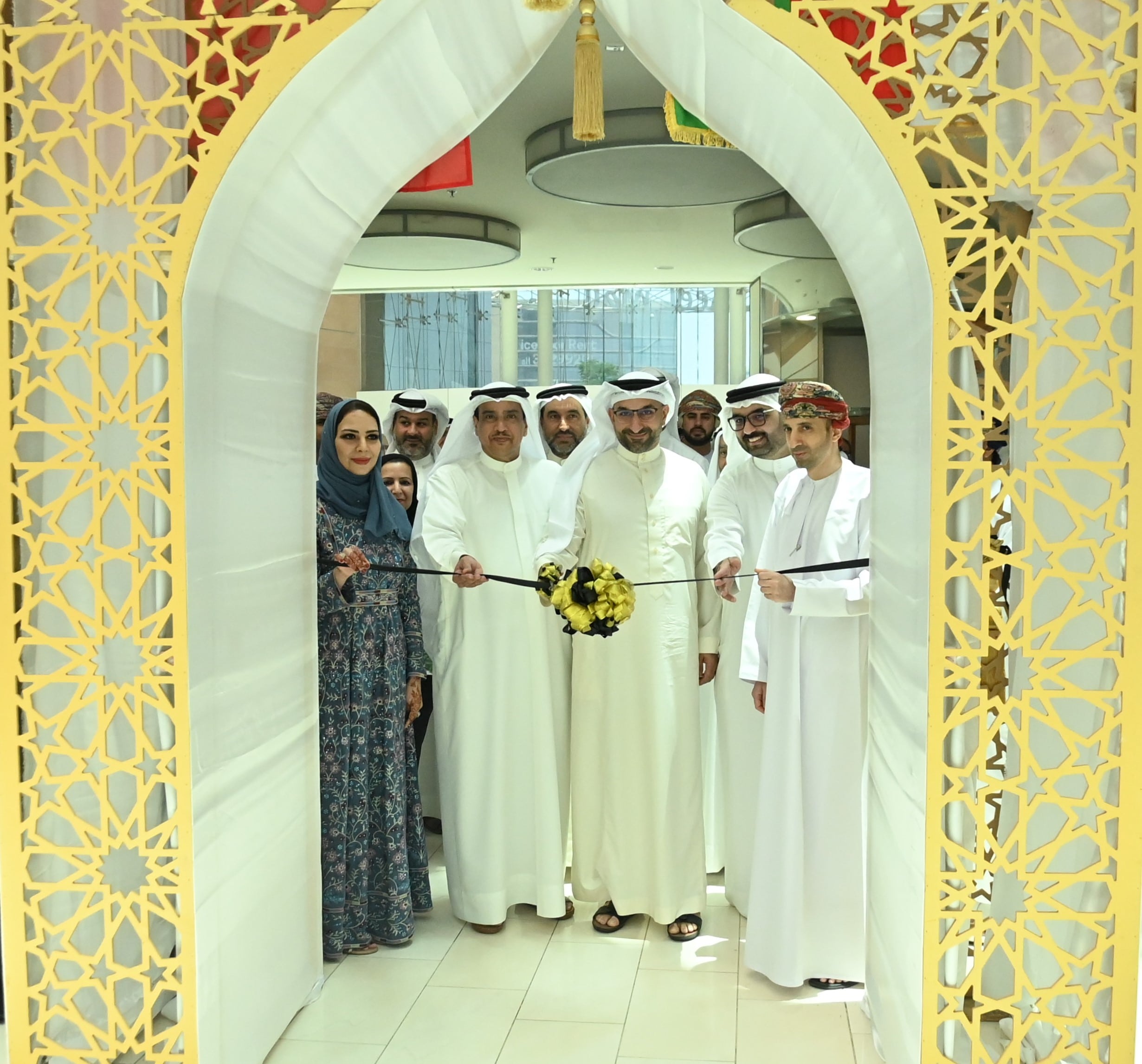 Industry and Commerce Minister Launches First SMEs Development Exhibition (Omani-Bahraini Products)