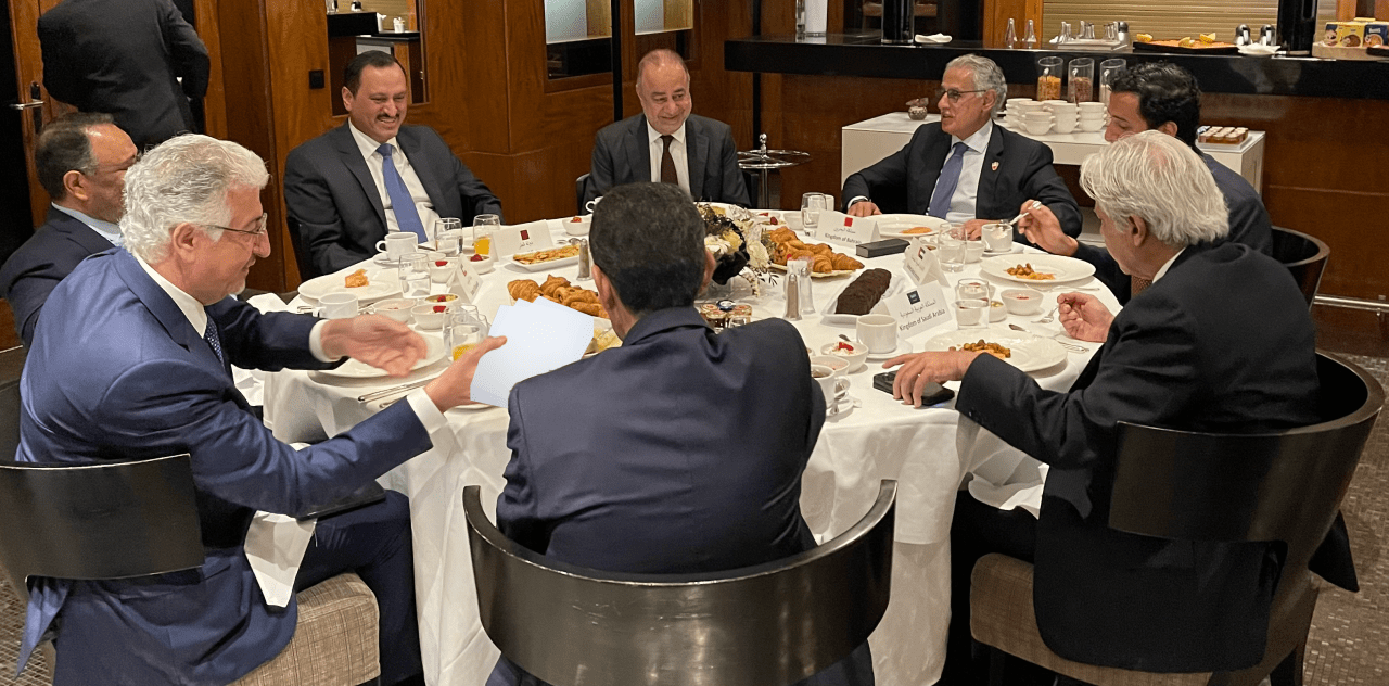 وزير الصناعة والتجارة والسياحة يشارك في اعمال الاجتماع التحضيري لدول مجلس التعاون لدول الخليج العربية للجنة التعاون التجاري على هامش المؤتمر الوزاري الثاني عشر لمنظمة التجارة العالمية بجنيف