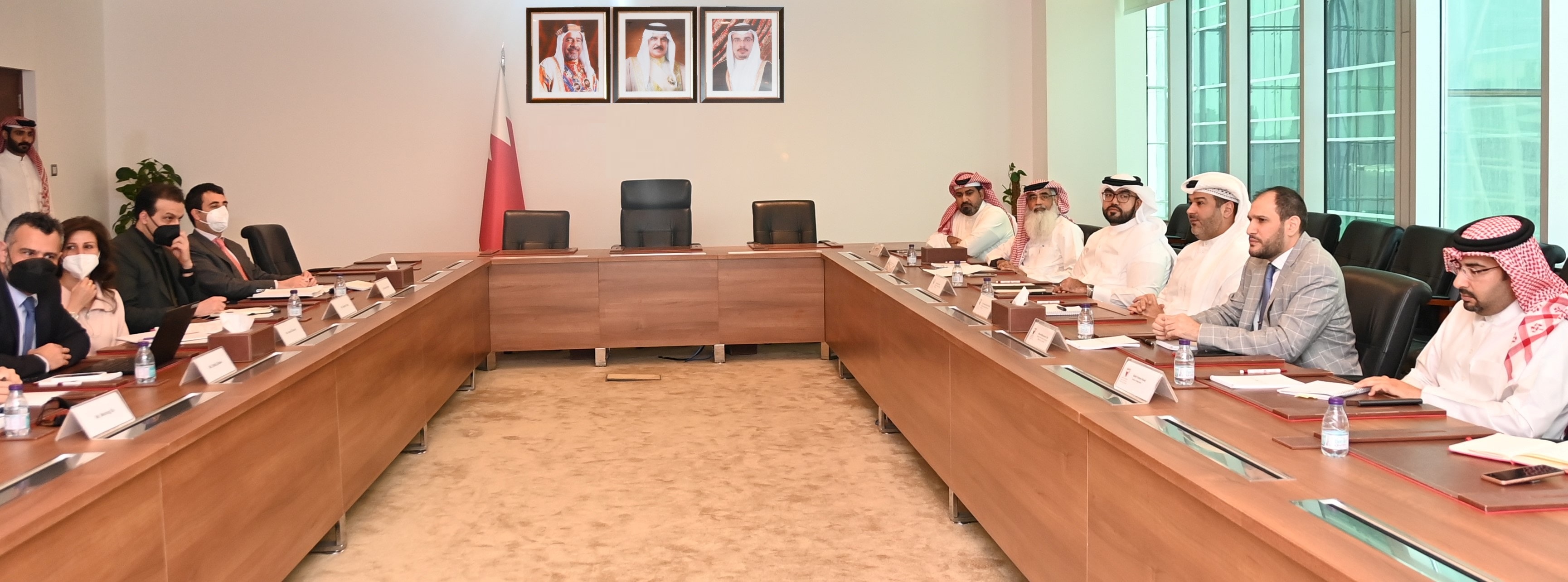 وزارة الصناعة والتجارة والسياحة تعقد اجتماعا مع رئيس وأعضاء بعثة صندوق النقد الدولي
