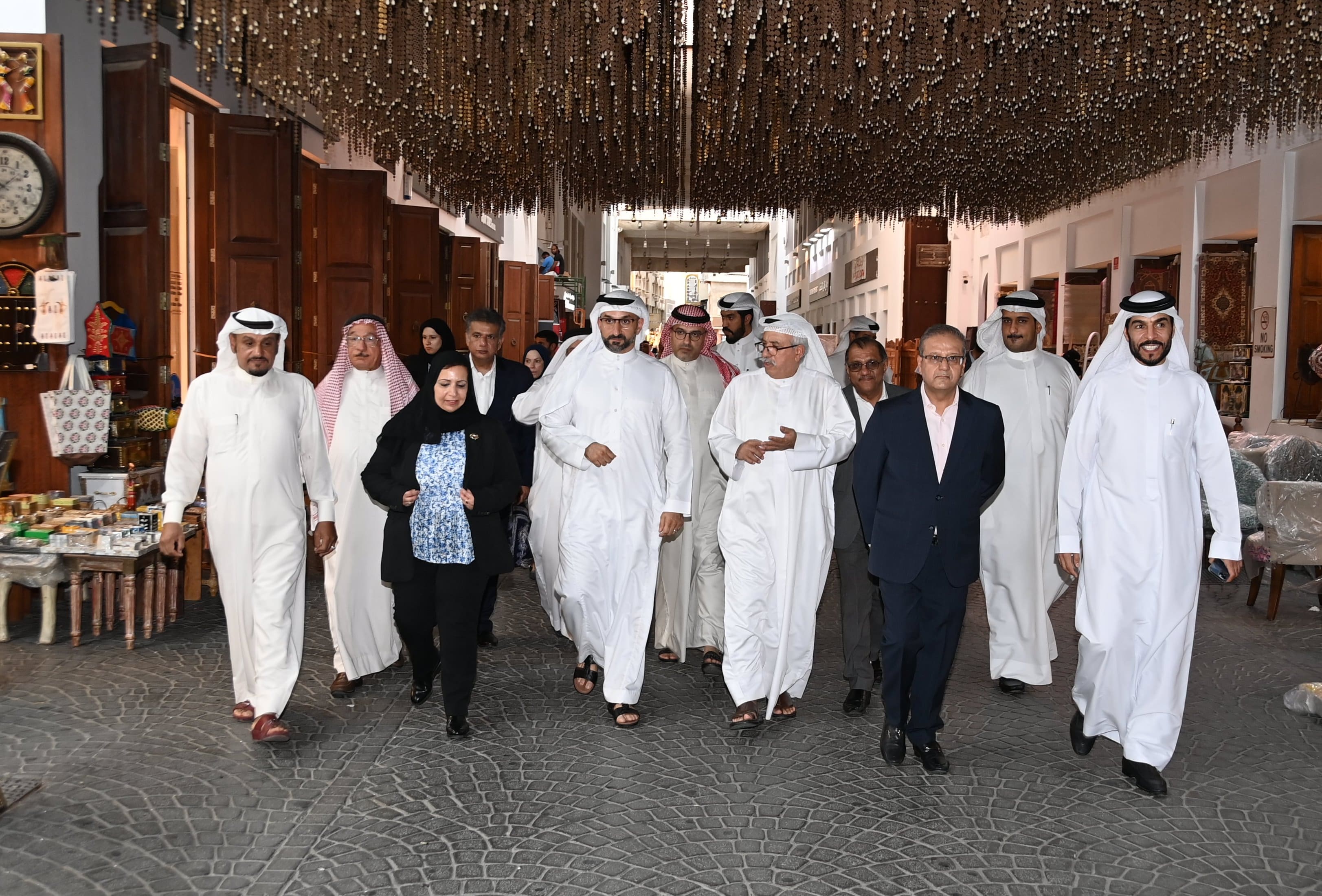 The Minister of Industry And Commerce Conducts an Inspection Visit to Manama Souq