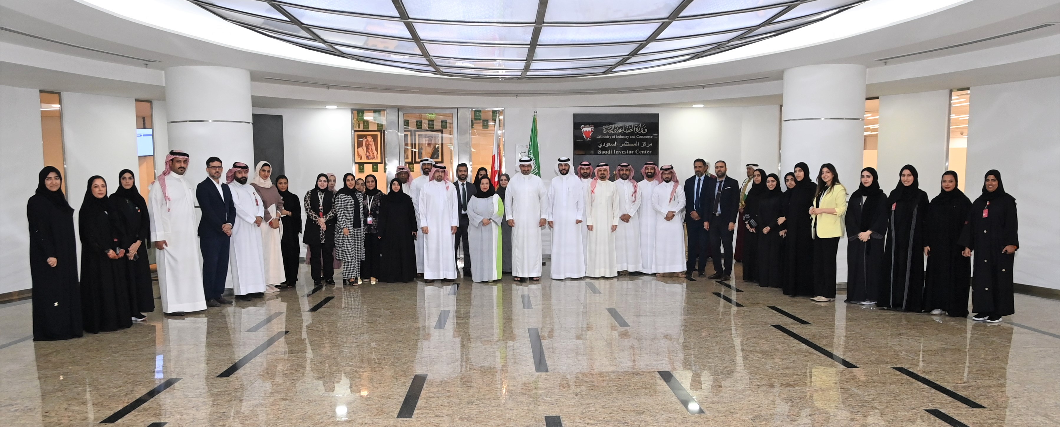 بالتزامن مع الاحتفال باليوم الوطني السعودي 93 وزير الصناعة والتجارة يؤكد .. العلاقات البحرينية السعودية ..علاقات قوية في مختلف الأصعدة وتاريخية ومصير مشترك