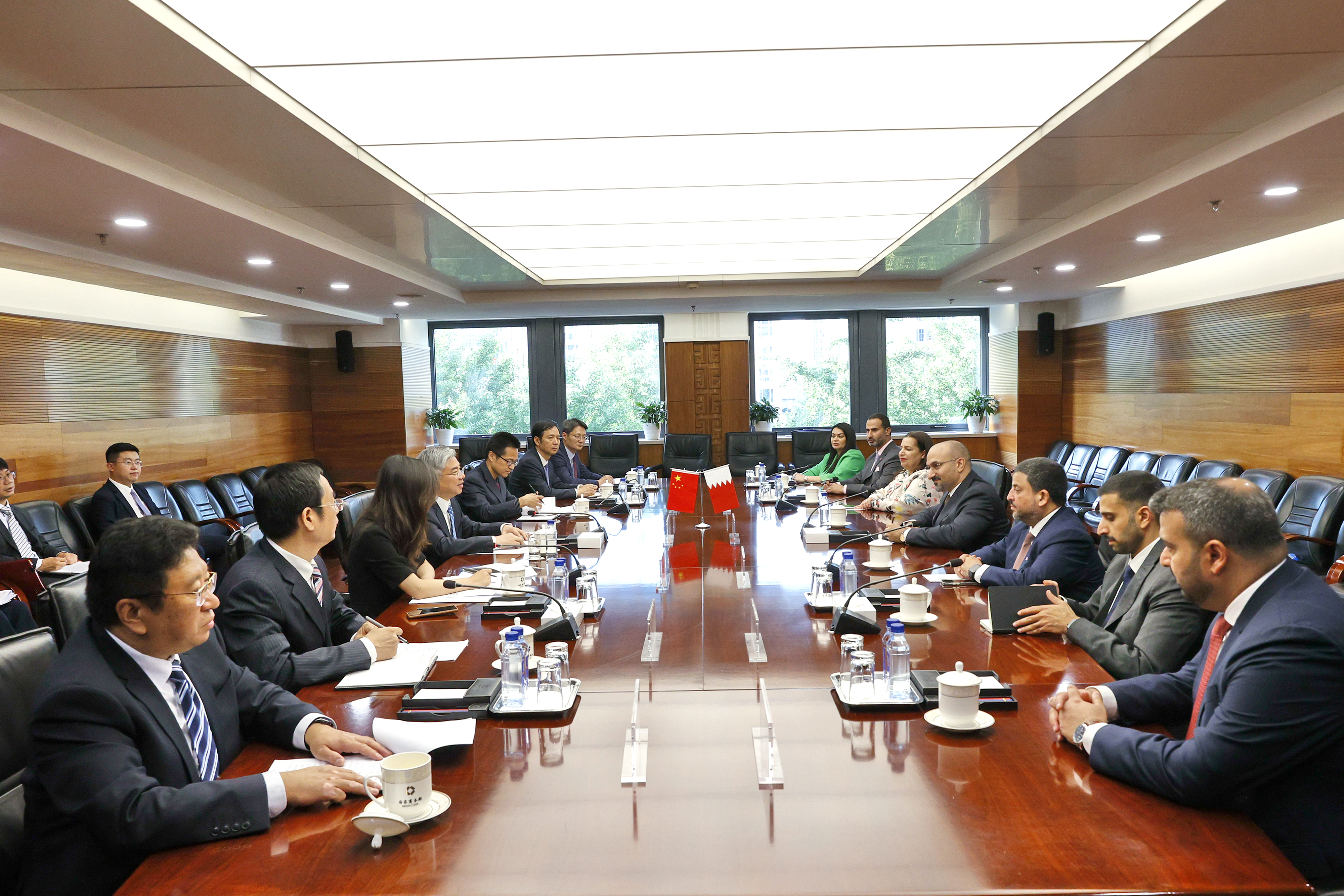Minister of Industry and Commerce Meets Chinese Assistant Minister of Commerce