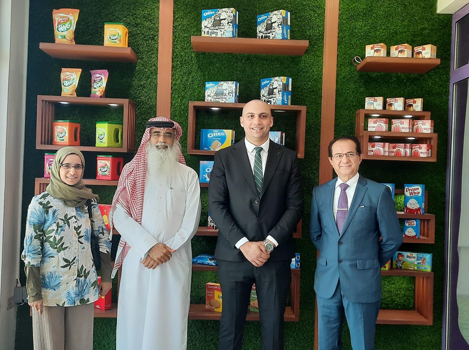 خلال زيارة لمصنع &quot;موندليز بحرين بسكتس&quot;   مدير إدارة التنمية الصناعية: المصنع يمثل أحد النماذج الناجحة لمبادرة المصانع الذكية 