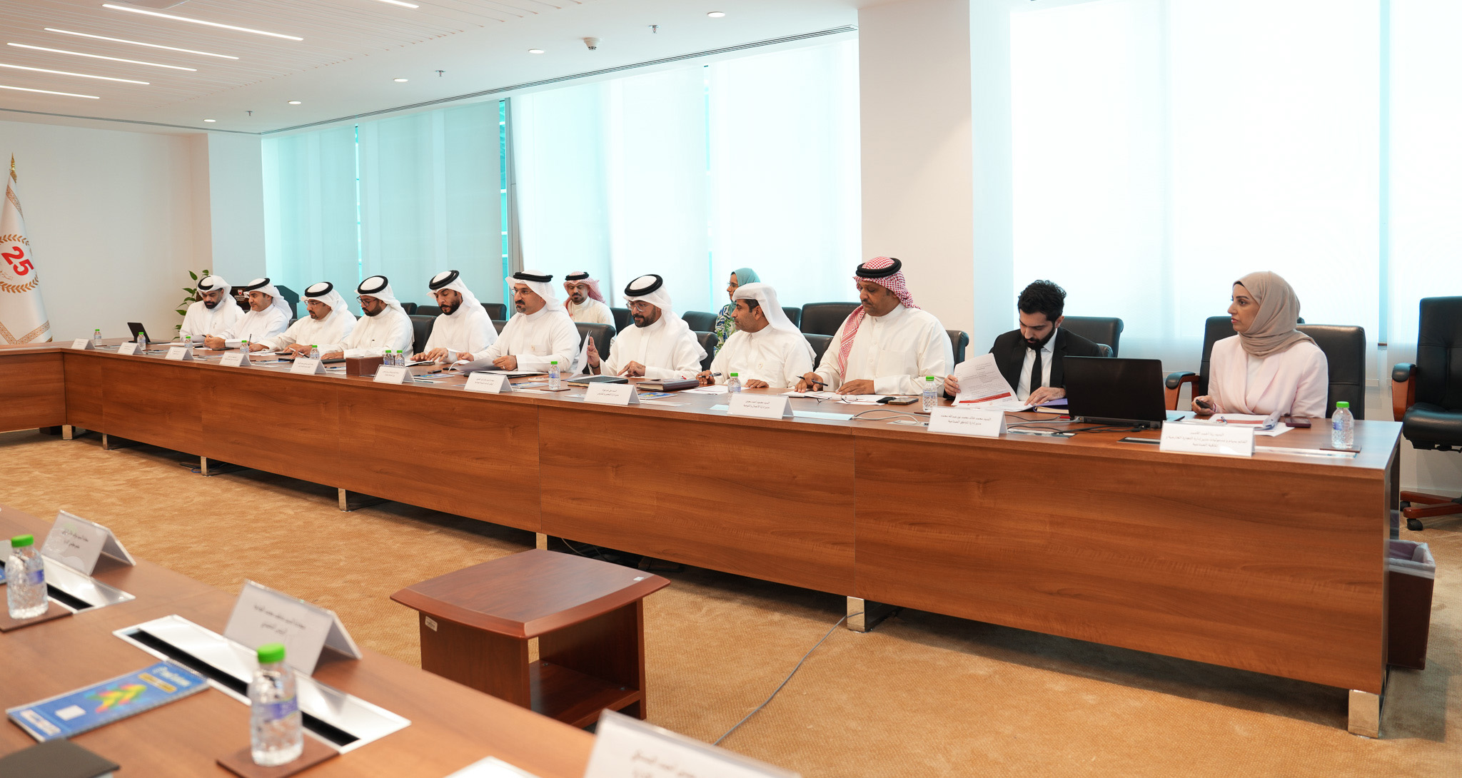 اللجنة الاقتصادية المشتركة بين وزارة الصناعة والتجارة وغرفة تجارة وصناعة البحرين تعقد اجتماعها الرابع والأربعين