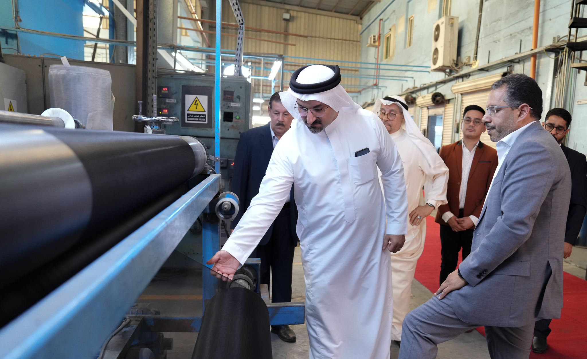 Upon Inspection visit to Sayed Junaid factory and the International Company Factory in Sitra Industrial Area Minister of Industry and Commerce Affirms Government’s support to the Industrial sector
