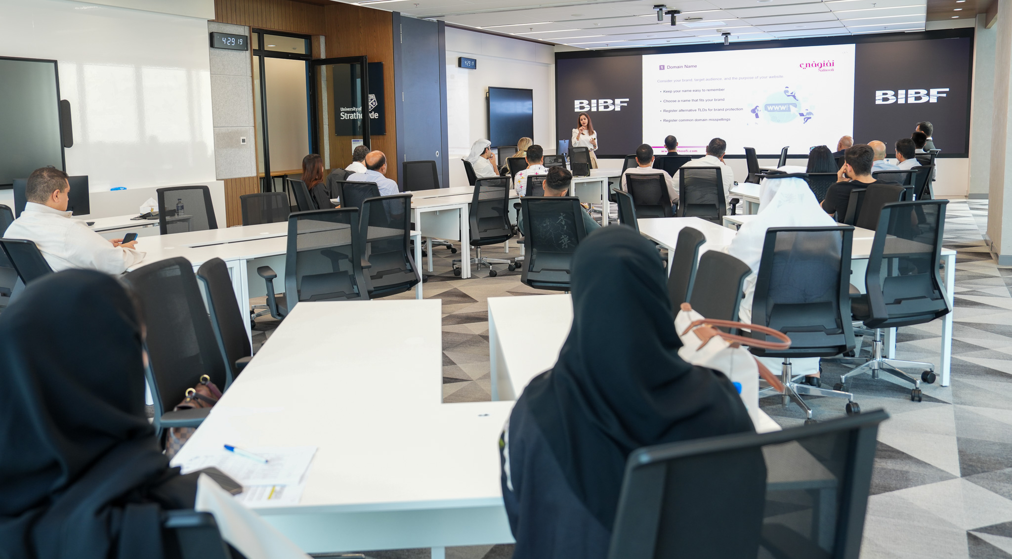 التغطية الإعلامية لبرنامج روا​د التجارة الرقمية في الخارج​​