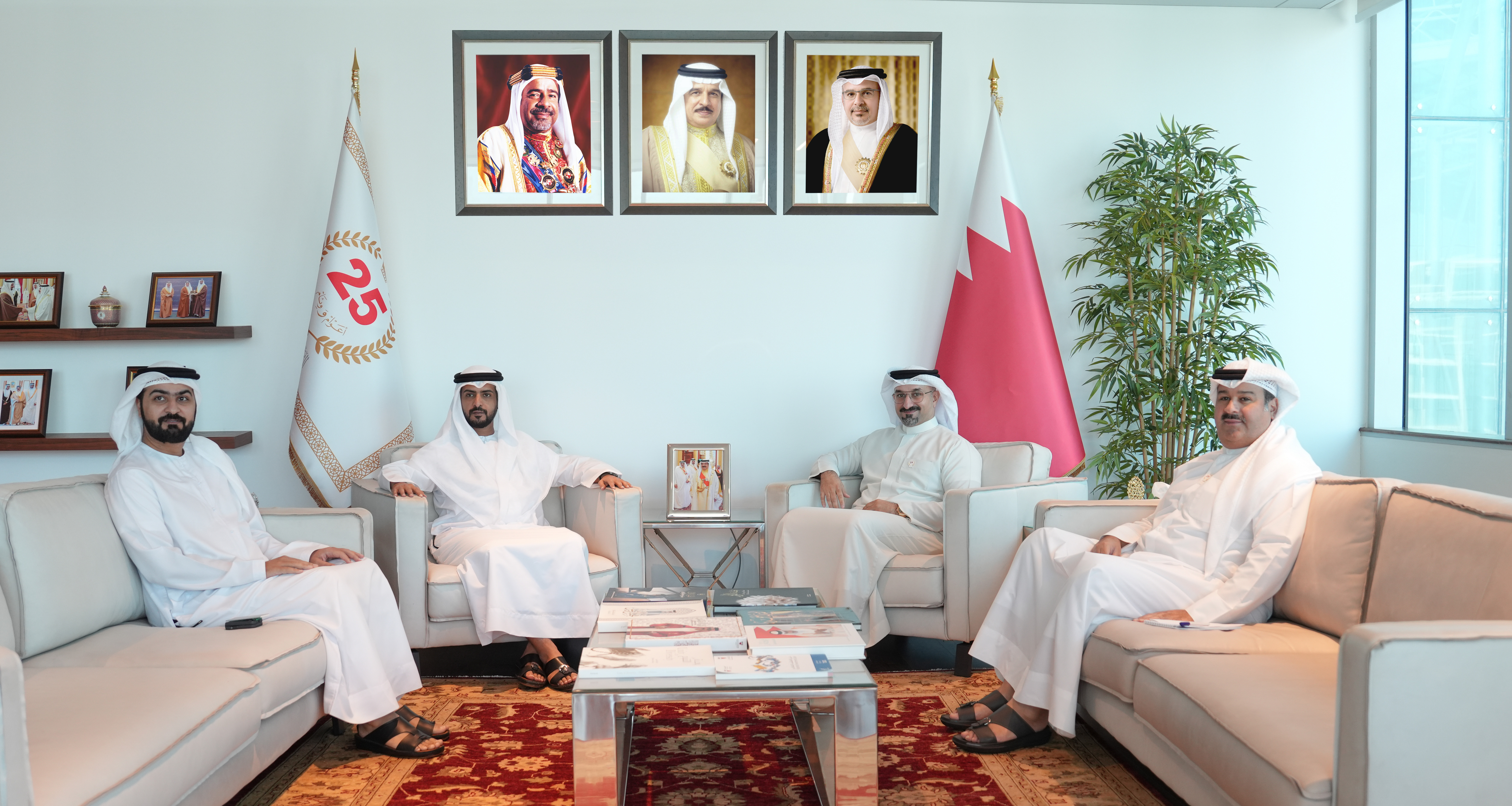 Minister of Industry and Commerce Receives UAE Ambassador to Bahrain