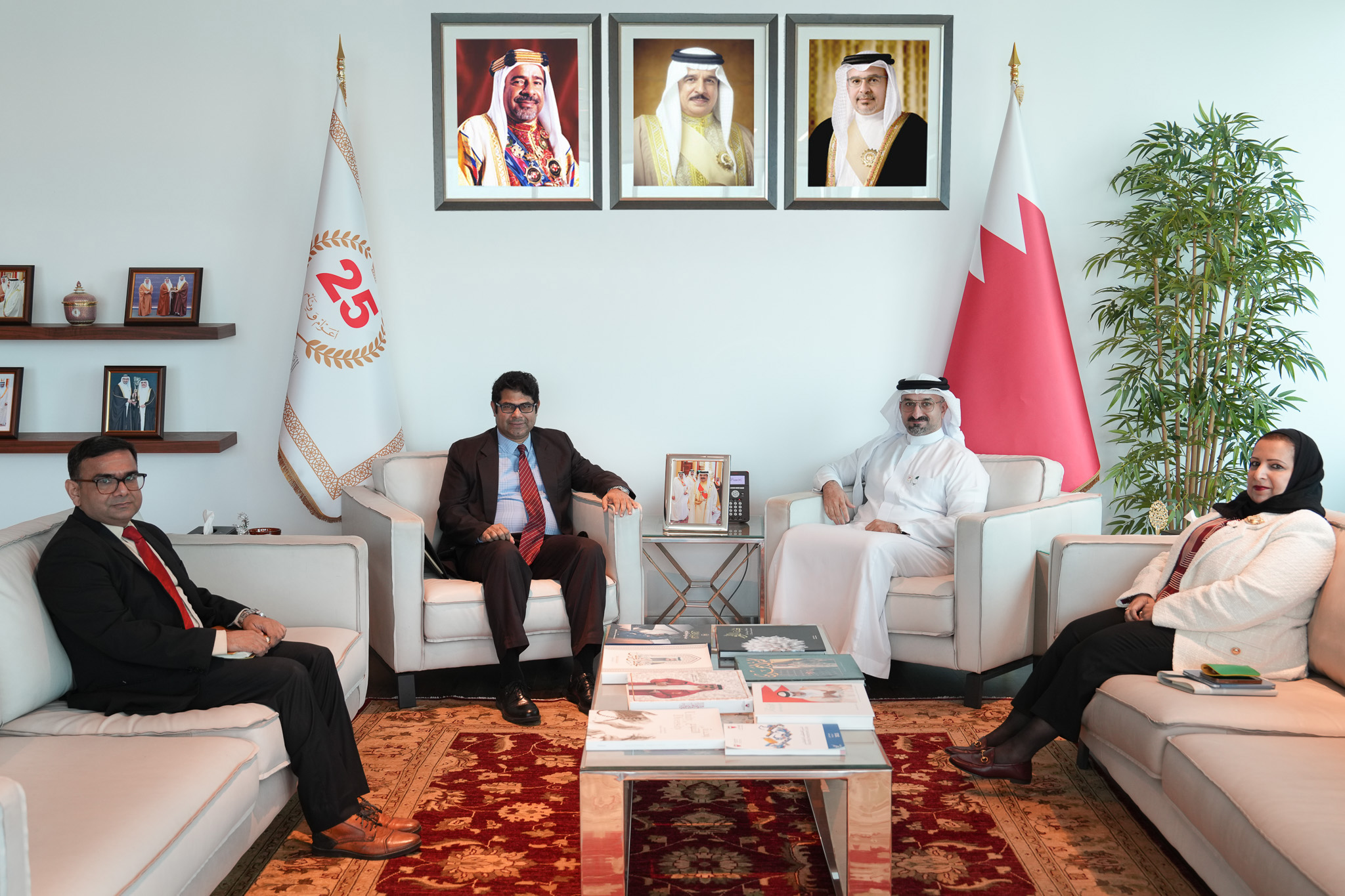 Minister of Industry and Commerce Meets Indian Ambassador 