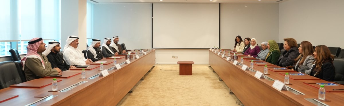Minister of Industry and Commerce meets Bahraini Businesswomen’s Society Board 