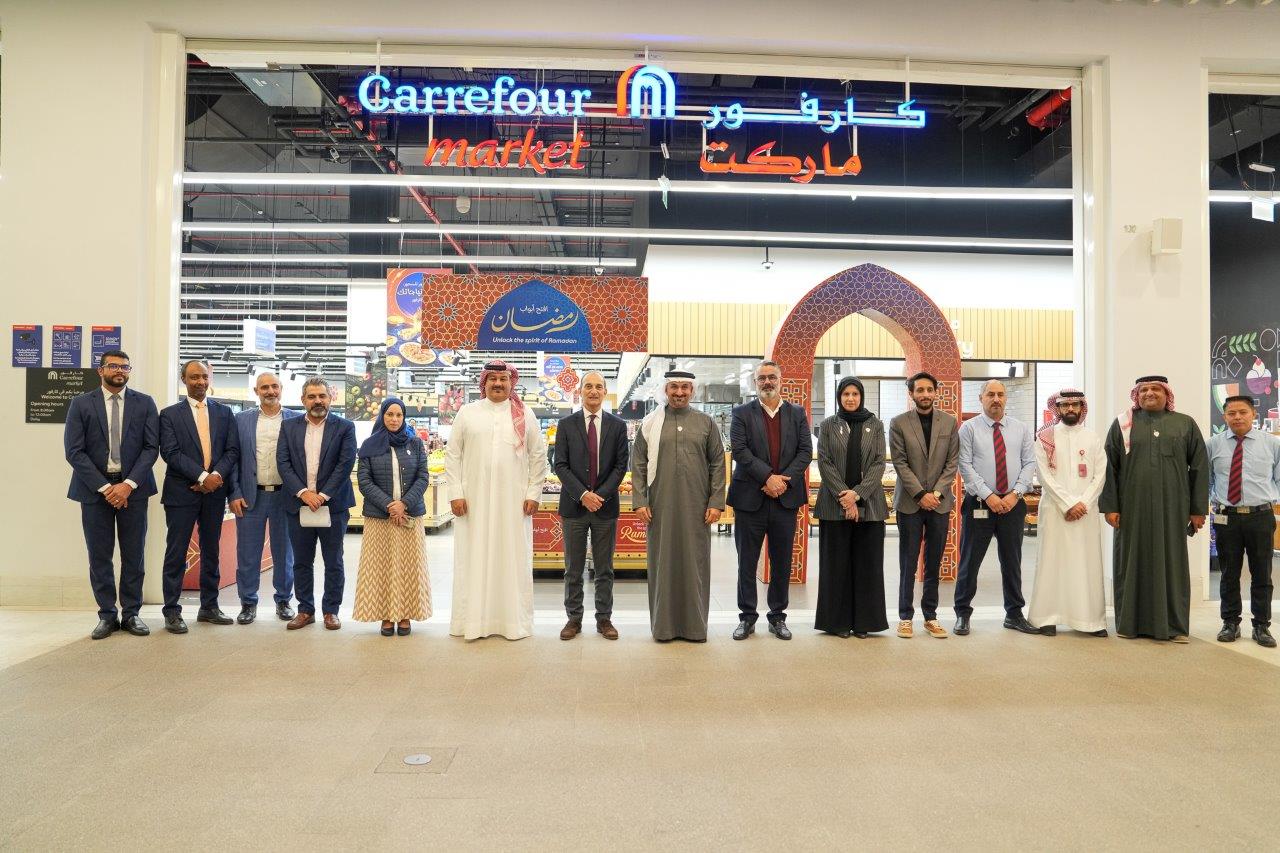 Following up Preparations for Ramadan  Minister of Industry and Commerce Inspects Carrefour at Marassi Galleria and Midway Supermarket