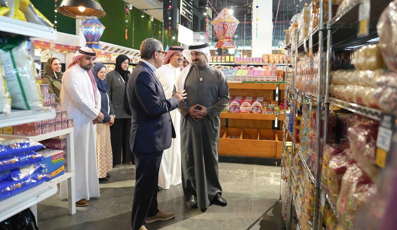Following up Preparations for Ramadan  Minister of Industry and Commerce Inspects Carrefour at Marassi Galleria and Midway Supermarket