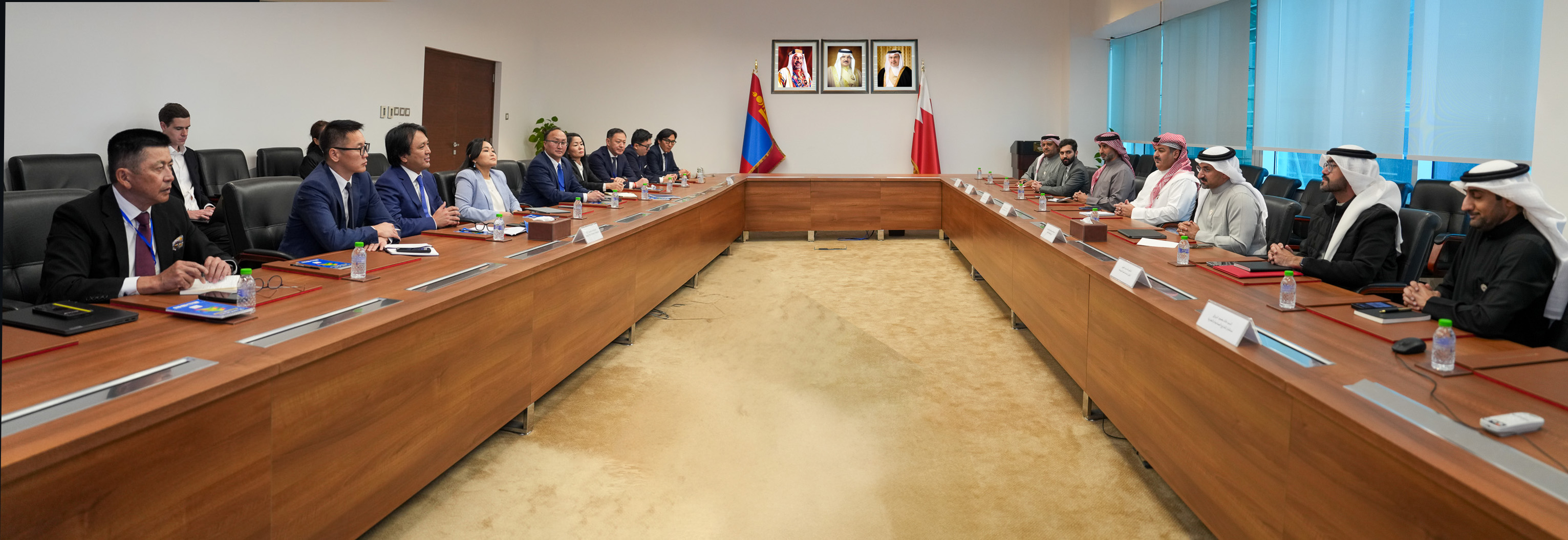 Minister of Industry and Commerce meets with Prime Minister of  Mongolia and Visits Bahrain International Investment Zone in Salman Industrial City in Hidd