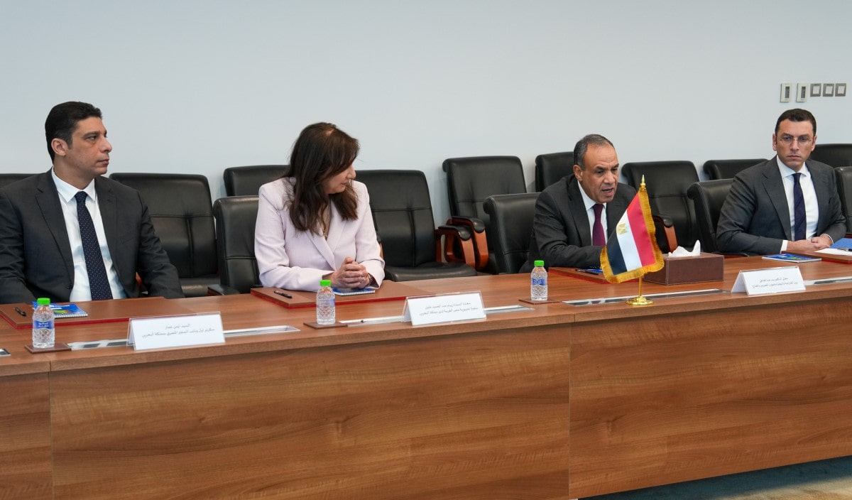‏Minister of Industry and Commerce meets with  the Egyptian Minister of Foreign Affairs