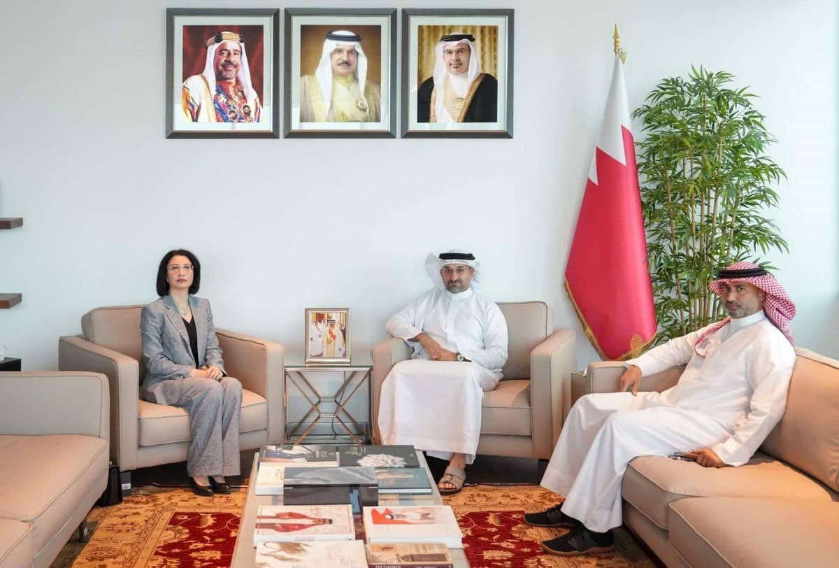Minister of Industry and Commerce Receives Tunisian Chargé d'Affaires