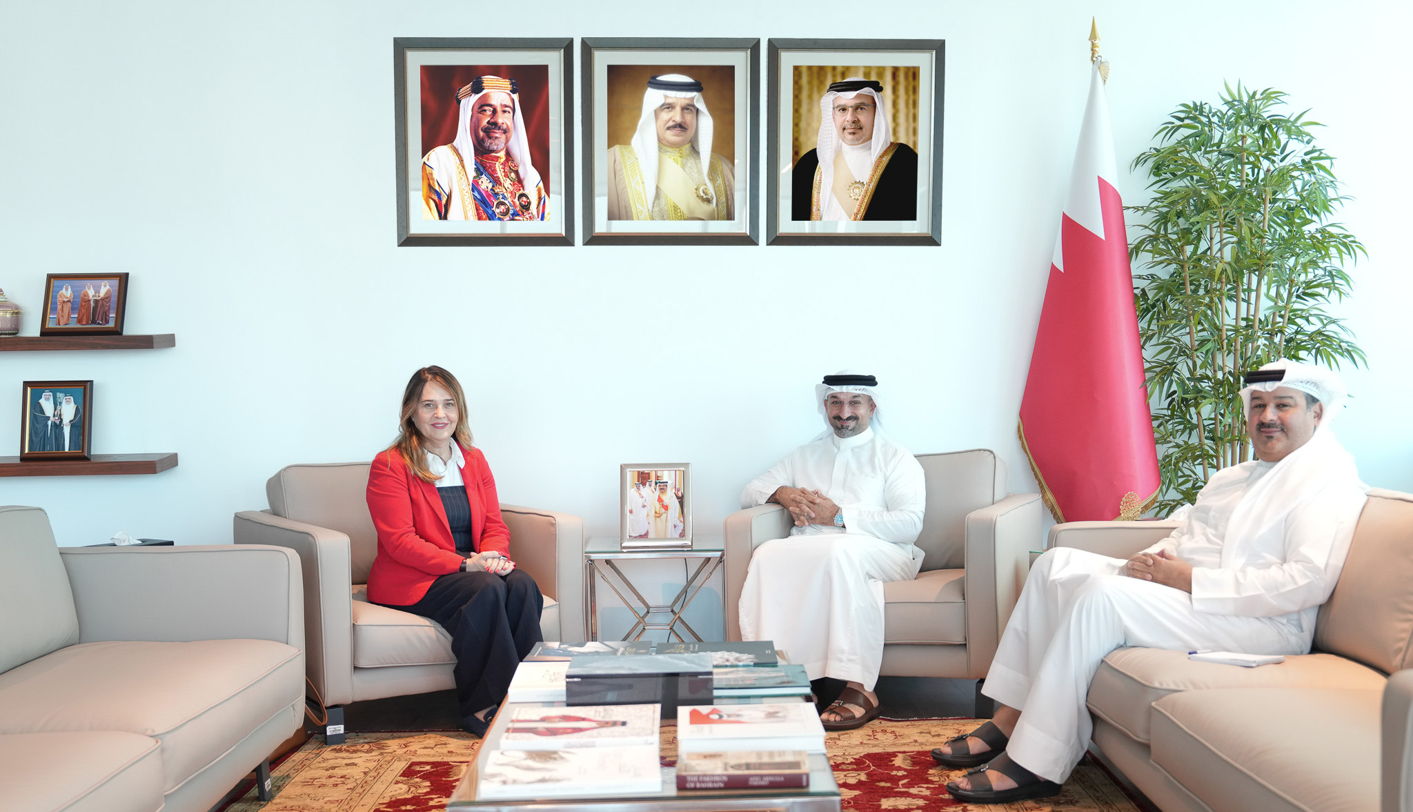 The Minister of Industry and Commerce Meets Serbian Ambassador to the Kingdom of Bahrain