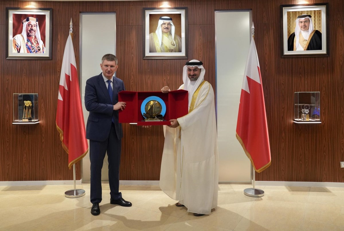 وزير الصناعة والتجارة يجتمع بوزير التنمية الاقتصادية في روسيا الاتحادية 